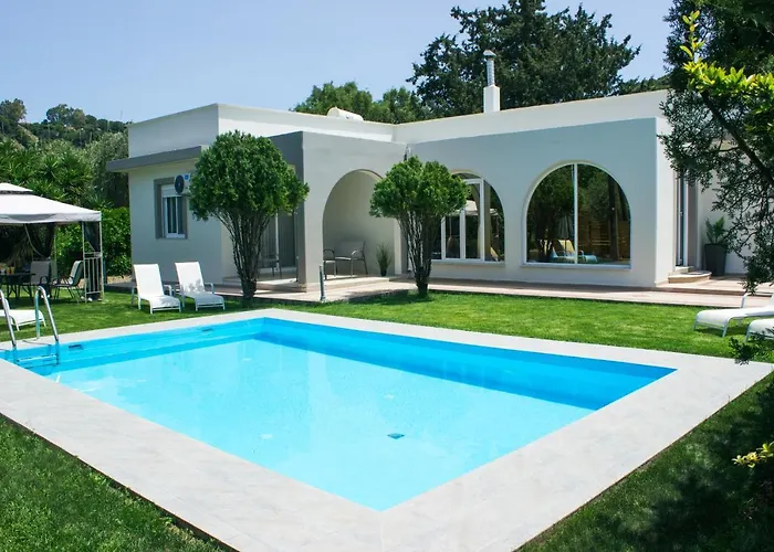 Heliopetra Villa